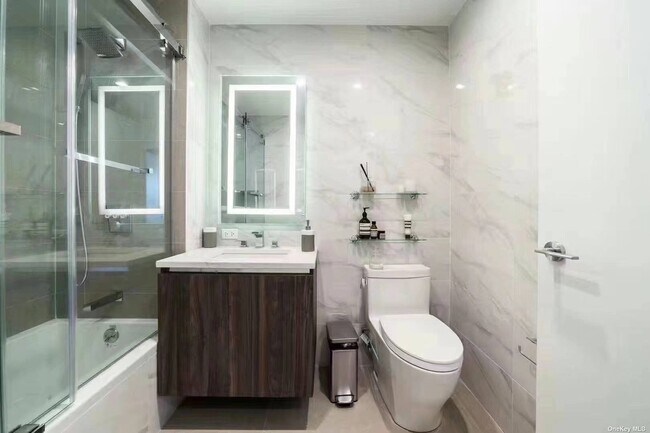 Foto del edificio - 134-37 35th Ave