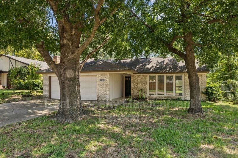 Primary Photo - 2024 Robinson St