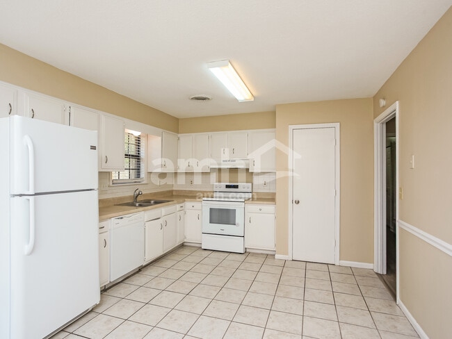 Foto del edificio - 3831 Innsbrook Dr