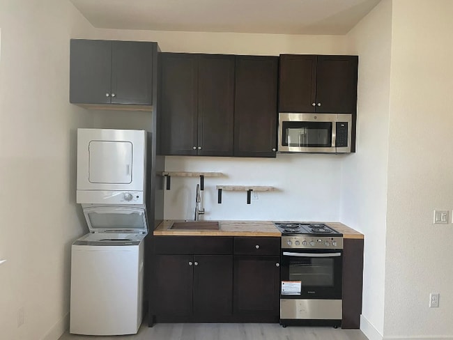 Building Photo - 2284 Mulholland Dr