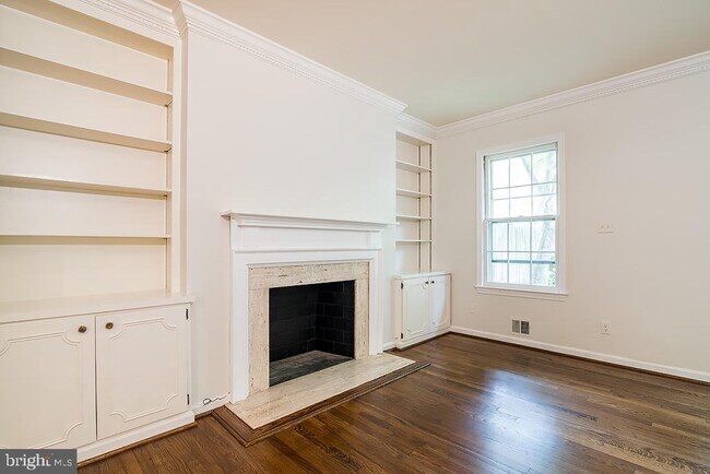 Foto del edificio - 3500 Hamlet Pl