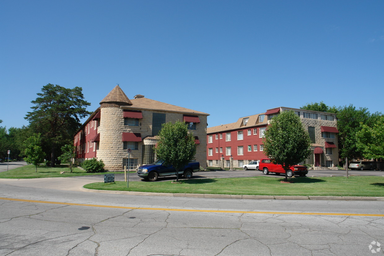 Primary Photo - Riviera Plaza Apartments