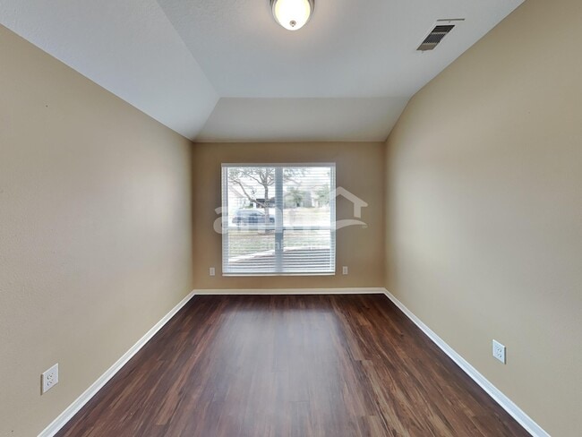 Building Photo - 16727 Foursquare Dr