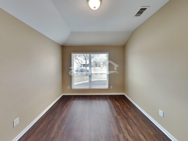 Foto del edificio - 16727 Foursquare Dr