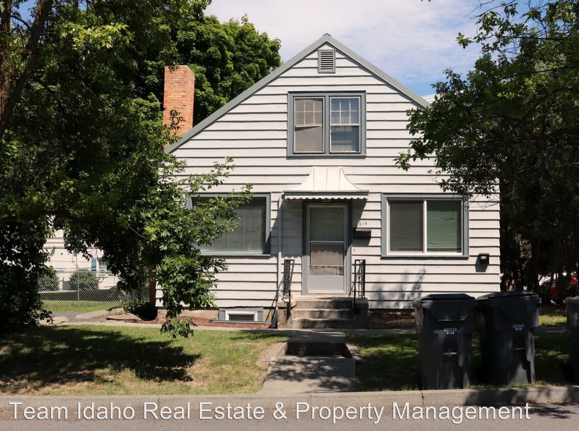 Primary Photo - 614 Ash St