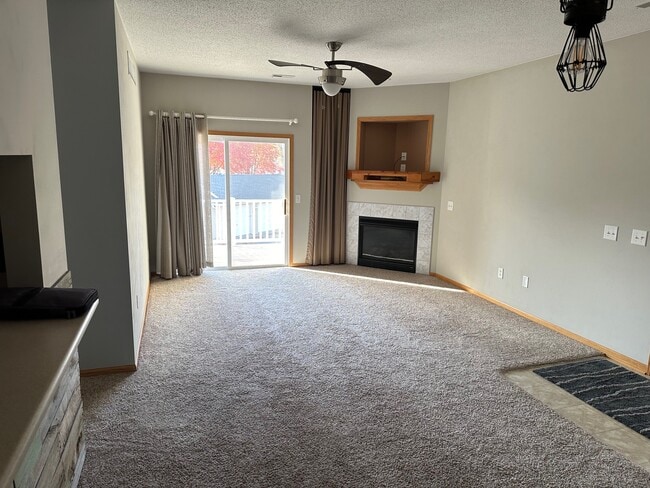 Living room - 1110 N 6th St