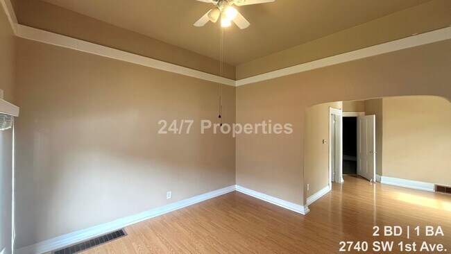 Building Photo - Classic 2 BD | 1 BA Home Near OHSU!