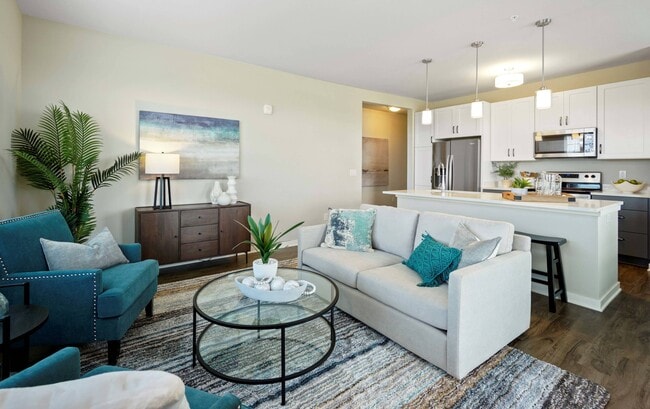 Sala de estar de Seasons at Mount Pleasant - Seasons at Mount Pleasant