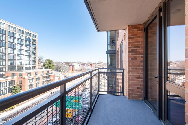 Foto del edificio - 415 L St NW