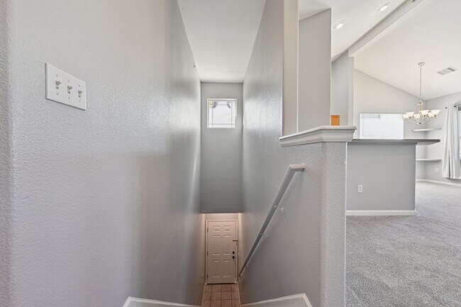 Foto del edificio - 2 Bedroom Condo in Littleton