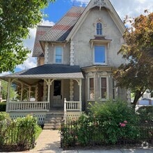 Building Photo - 811 W 3rd St
