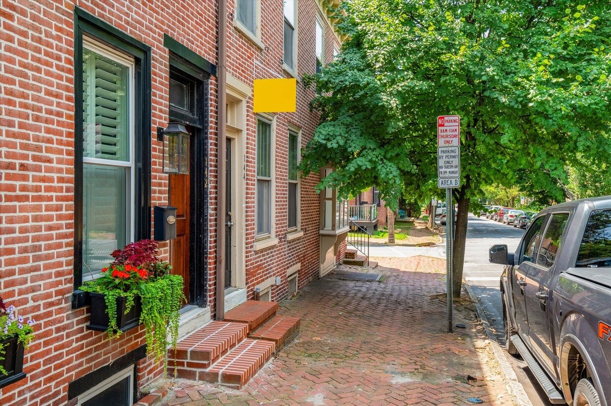 Student Rental: Available 6/15/26, 2B/1B close to WCU! - Student Rental: Available 6/15/26, 2B/1B close to WCU!