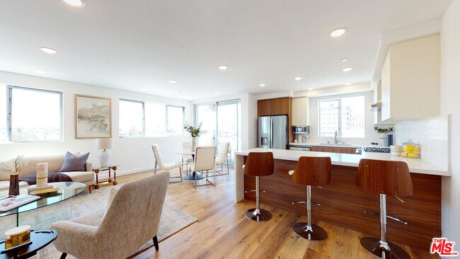 Foto del edificio - 1143 Glenville Dr