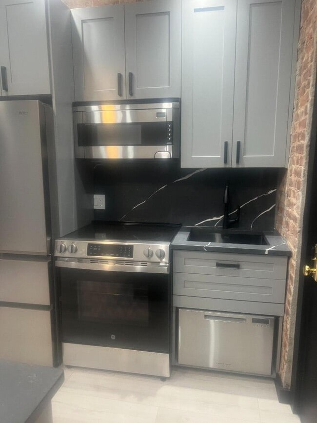 Photo - 2100 2nd Ave Apartment