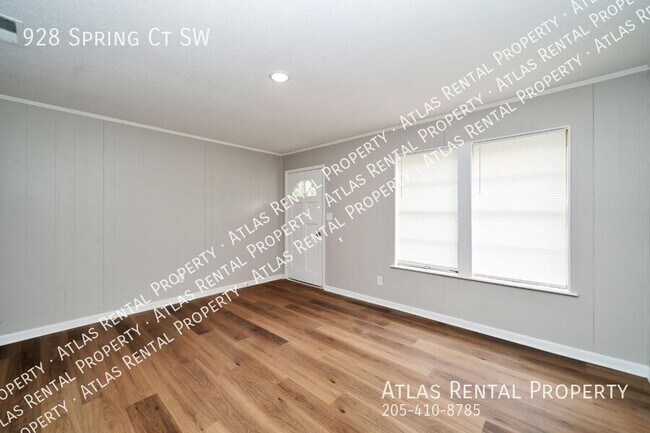 Foto del edificio - 928 Spring Ct SW
