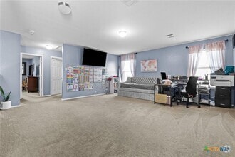 Building Photo - 202 W Gemini Ln