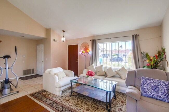 Building Photo - 6434 Bullock Dr