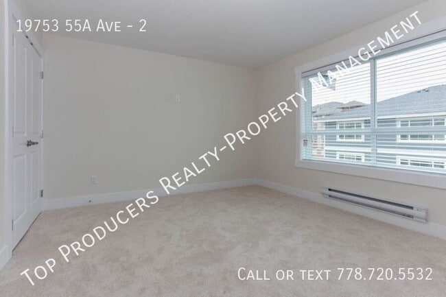 Building Photo - Beautiful 2 Bedroom Townhouse