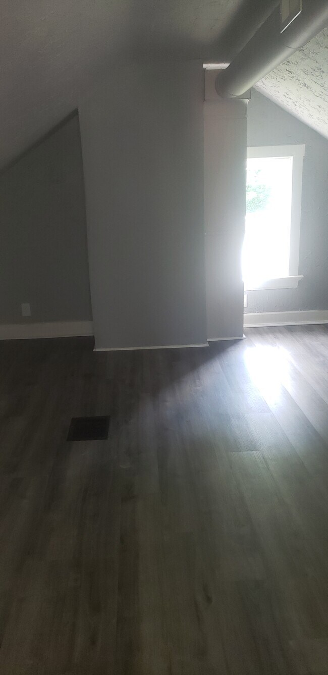 Habitación 2 - 970 Kirbert Ave