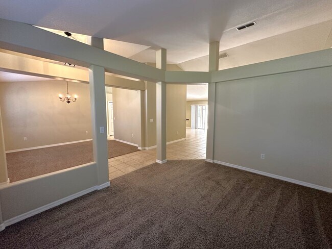 Building Photo - 751 W Gaucho Cir