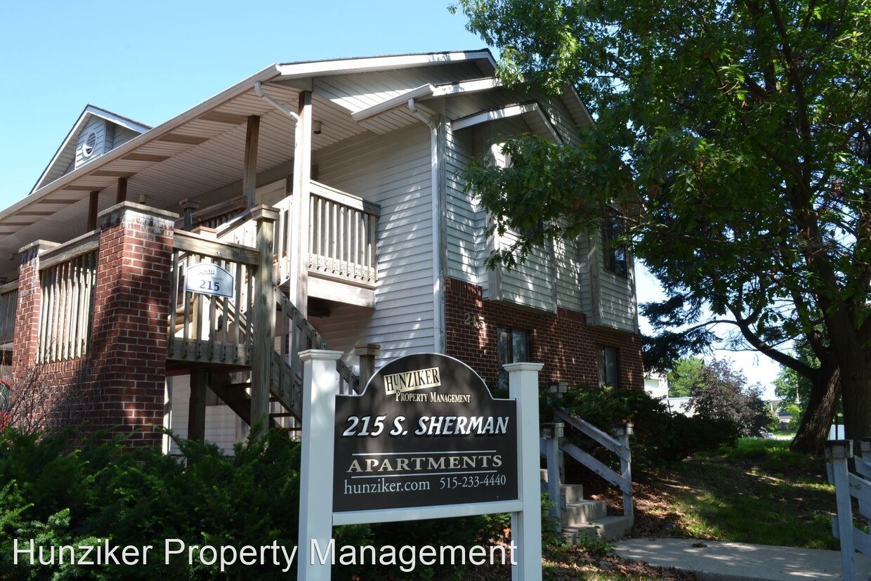 Primary Photo - 215 S Sherman Ave