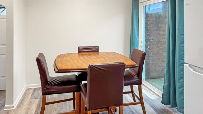 Foto del edificio - 314 College Park Dr