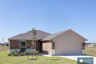 Building Photo - 135 Creek Meadow Dr