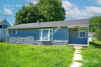 Building Photo - 1215 E 38th St