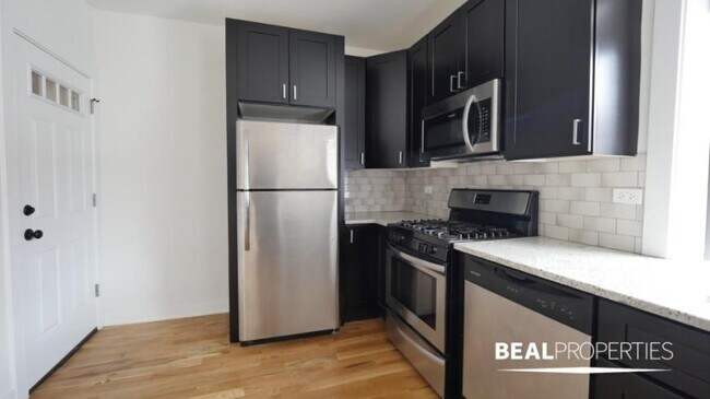 Foto del edificio - 1 bedroom in CHICAGO IL 60625