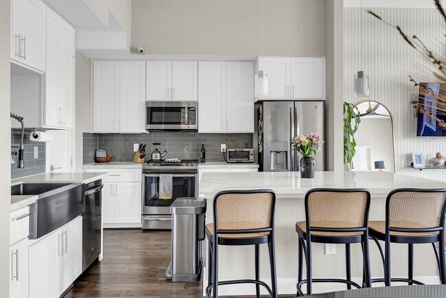 Foto del edificio - 806 Thornton Rd