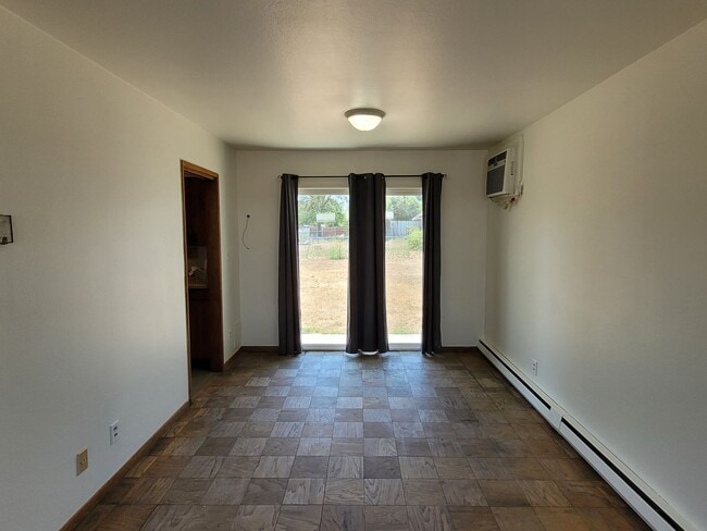 Building Photo - 8966tink