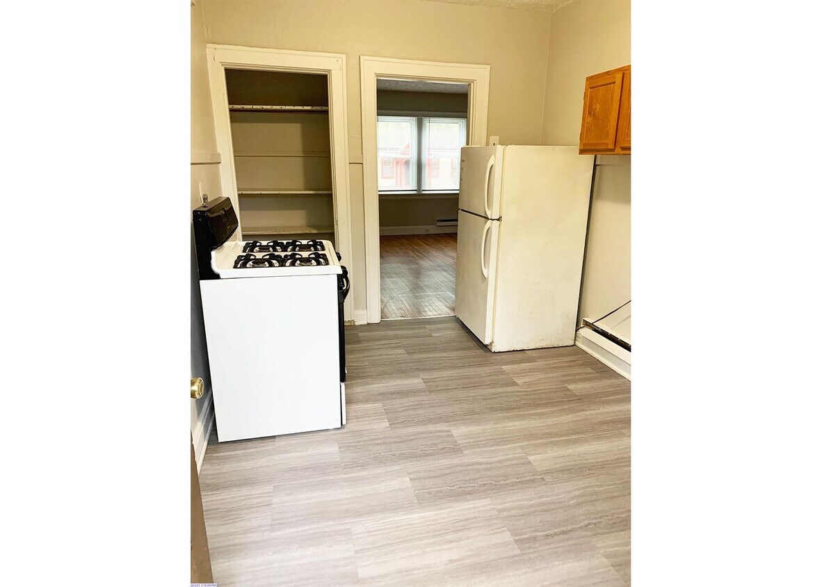 Foto principal - 415 Probasco St