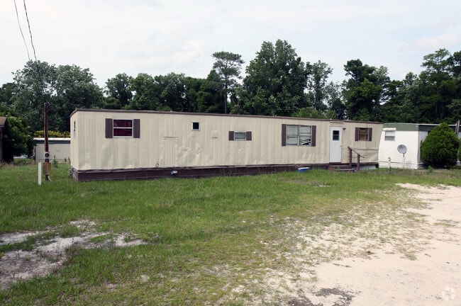 Building Photo - Marfair Estates