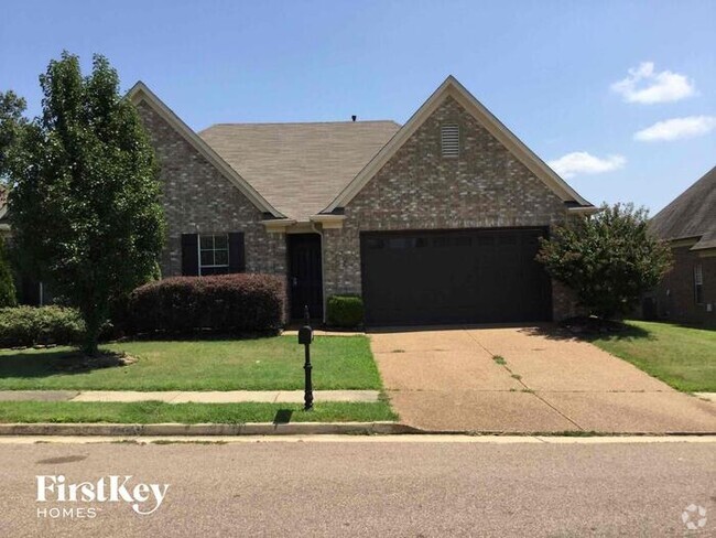 Building Photo - 1628 Needle Oak Dr