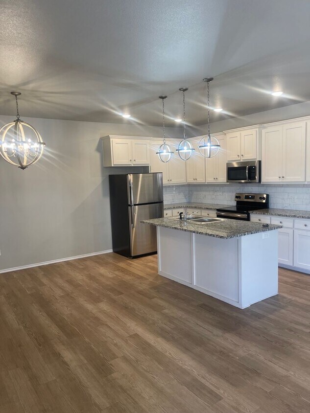 Foto principal - 5726 120th St
