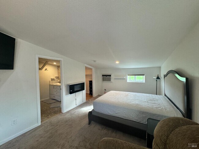 Foto del edificio - 3753 Santa Rosa Ave