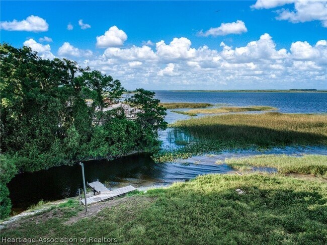 Building Photo - 44 Crawford Dr