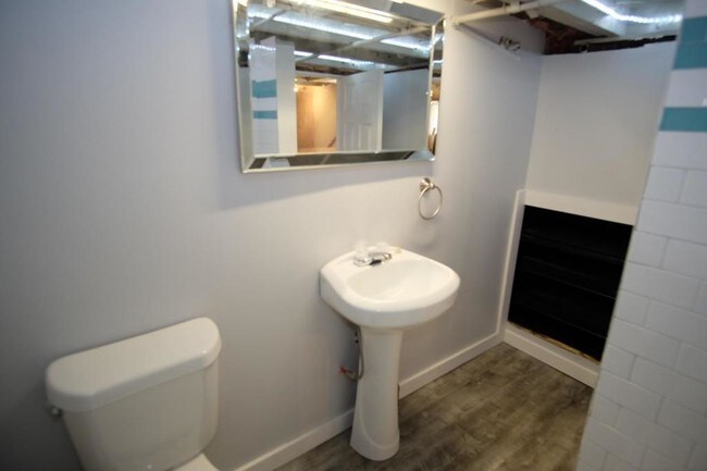 Foto del edificio - 3814 Howley St