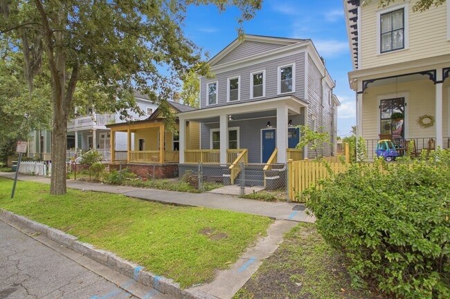 Building Photo - 1007 E Park Ave