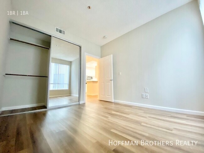 Foto del edificio - 1327 N Sierra Bonita Ave