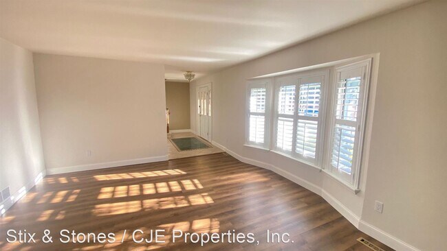 Building Photo - 4 br, 3 bath House - 5441 S. Richfield Way