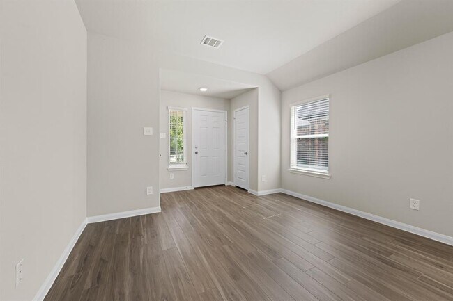 Building Photo - 2434 Tavo Trails Dr