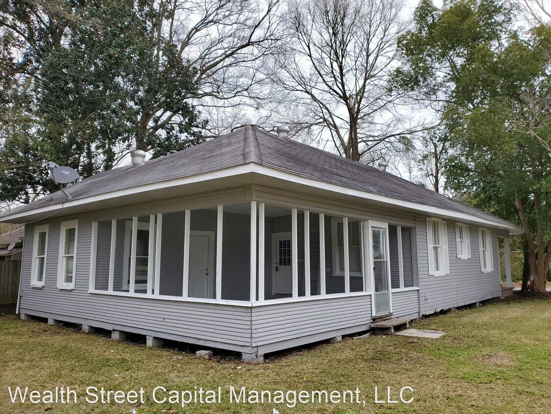 3 br, 2 bath House 605 Roosevelt Dr. House Rental in Silsbee, TX