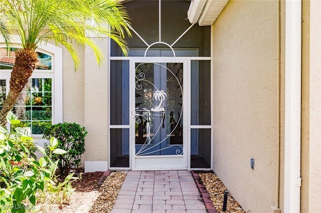 Foto del edificio - 7859 Berkshire Pines Dr