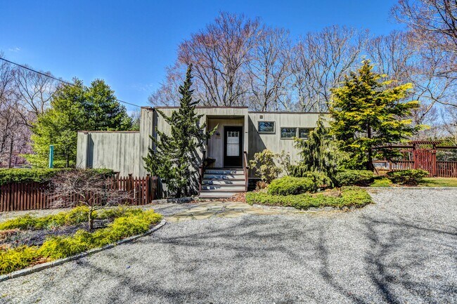 Foto del edificio - 1655 Majors Path