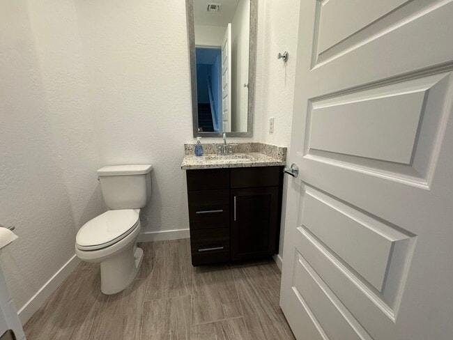 Foto del edificio - 4100 S Pinelake Way