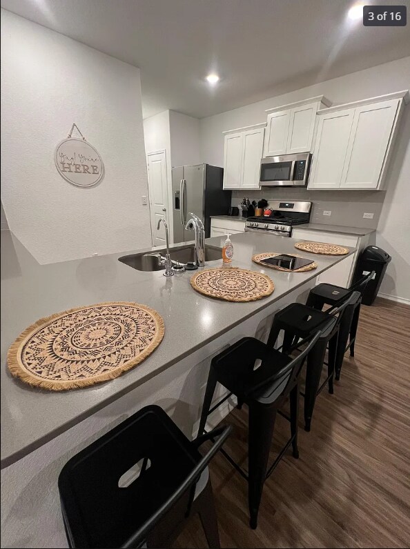 Foto del edificio - Room in Townhome on Spotted Leaf Wy