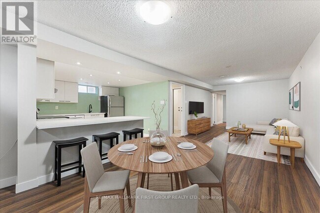 Building Photo - 731 Annland St