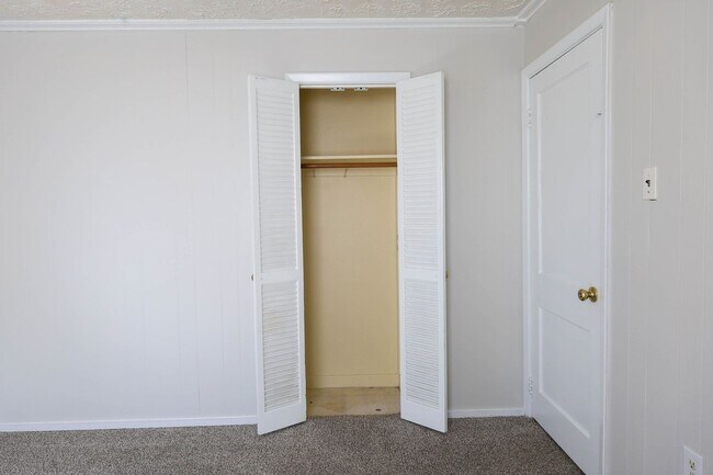 Foto del edificio - Charming 3 Bedroom Brick Home