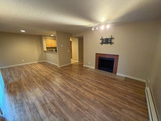 Foto del edificio - Cozy Beacon Hill Condo Near Downtown & Light Rail